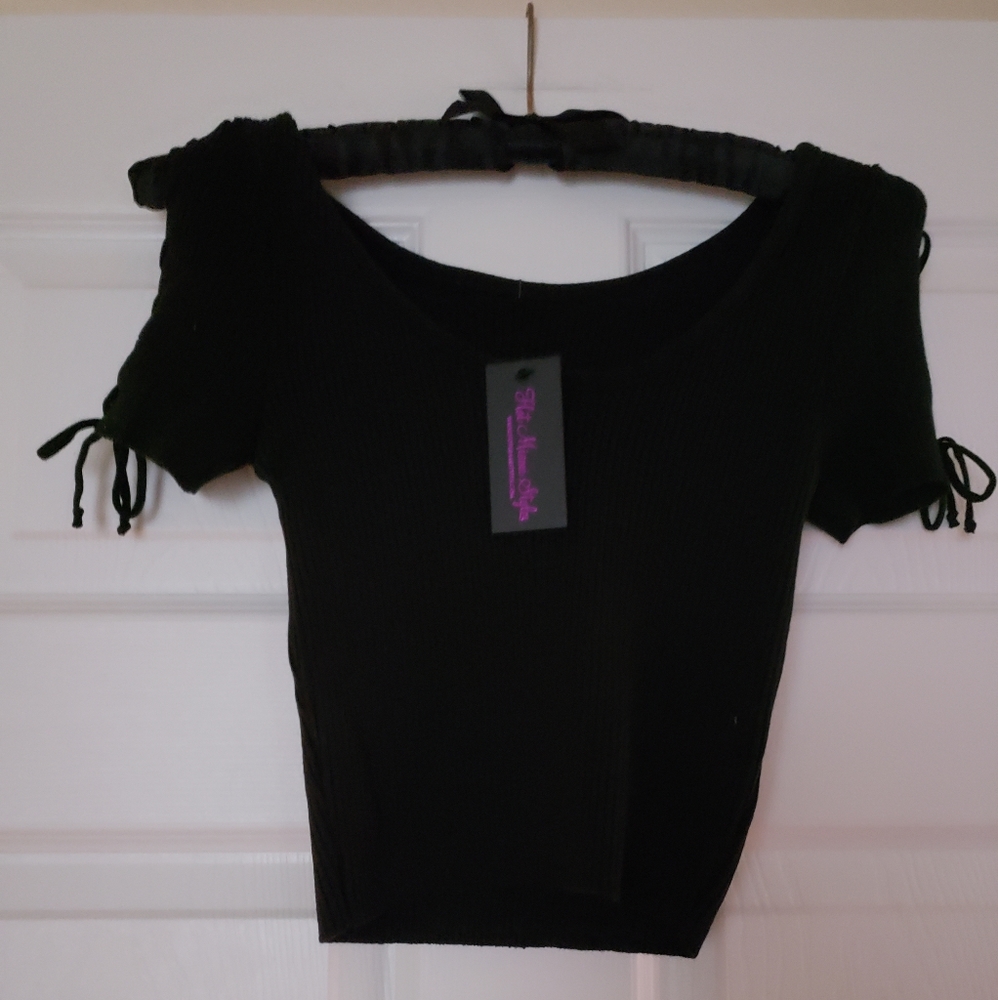 Hot Miami Styles black crop top